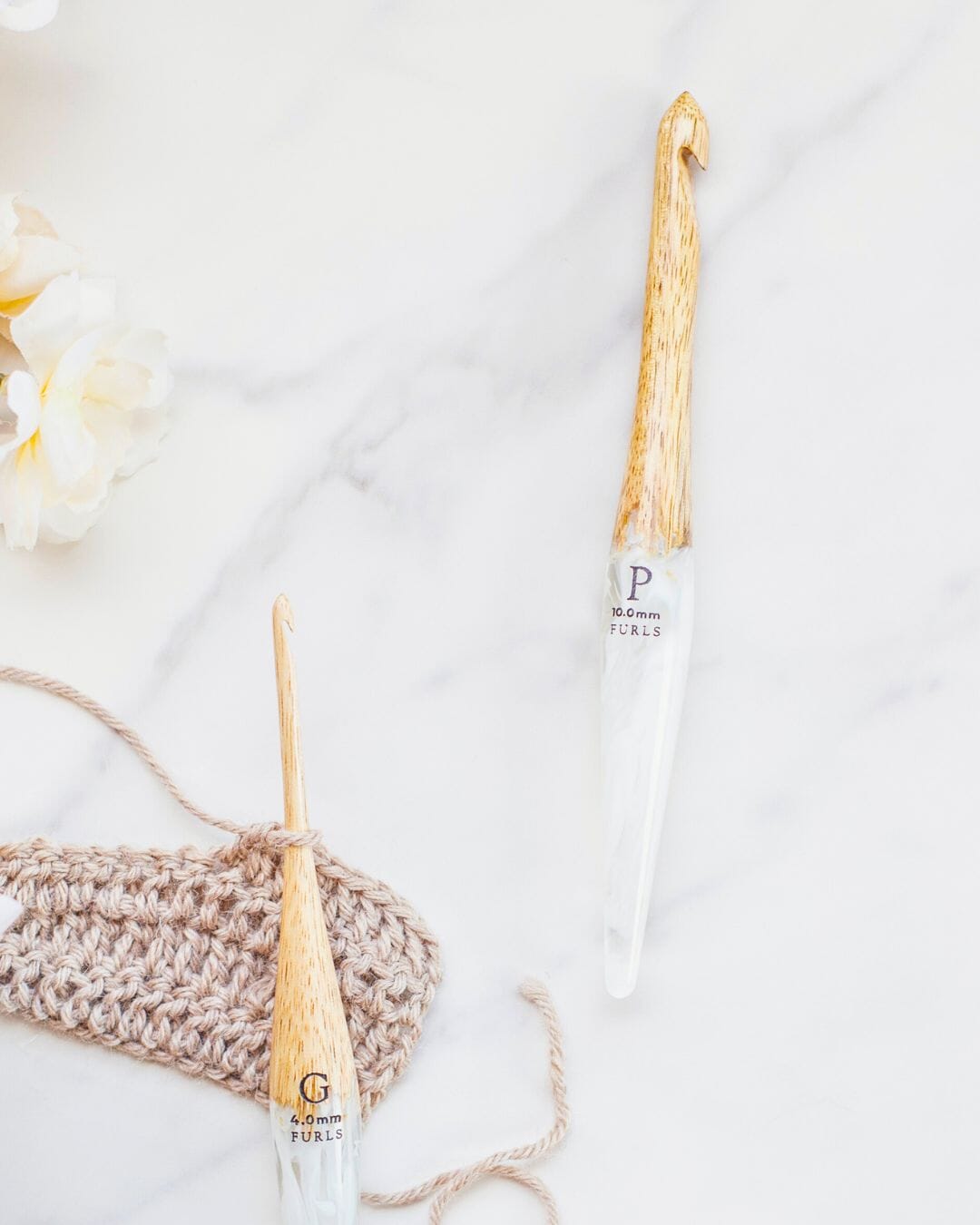 Streamline® Fusion Crochet Hook in Mango + White Streamline Fusion FurlsCrochet 